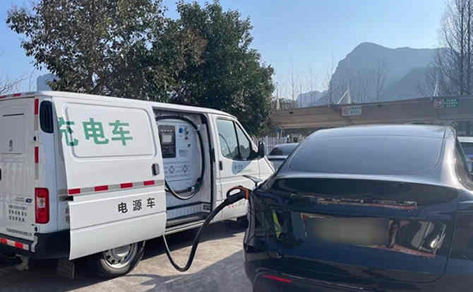 安宁区汽车搭电